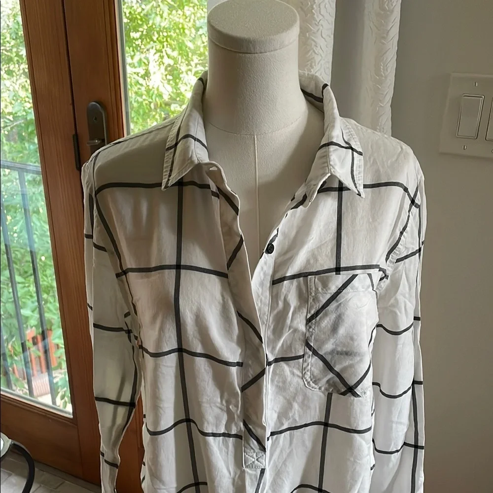 Athleta Presidio White and Black Checkered Button-Up Shirt Tunic EUC - Picture 3 of 9